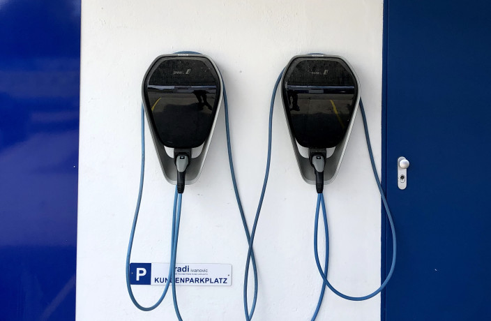 Beispielarbeit von Radi Ivanovic Fahrzeuglackierungen - veröffentlicht auf Auto-Werkstatt.de